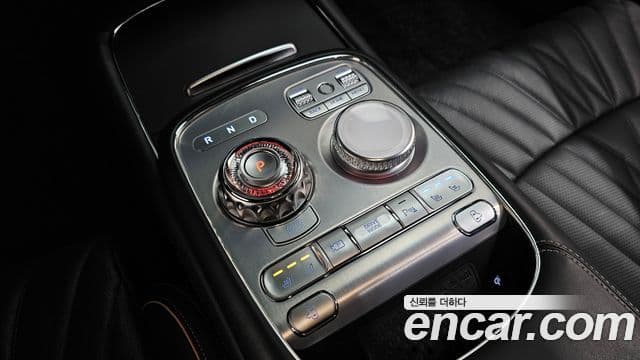 Genesis G90 (RS4) бензин 3.5 турбо e-S/C AWD, 2024 9