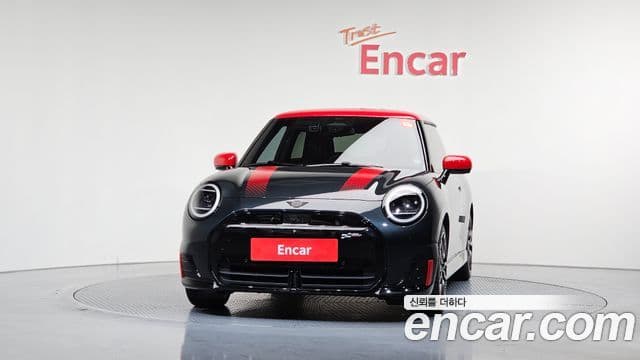 Mini Cooper Электрический (Electric) 4세대 JCW, 2025 3