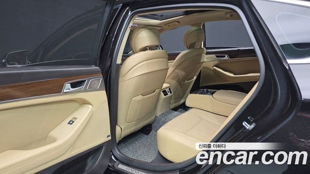 Genesis G80 Premium Luxury, 2018 17