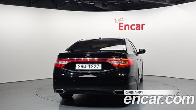 Hyundai Grandeur HG Modern, 2015 4