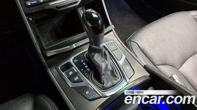 Hyundai Grandeur HG Modern, 2015 9