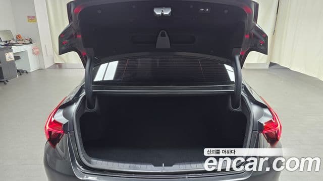 Kia K8 гибрид Noblesse, 2023 20