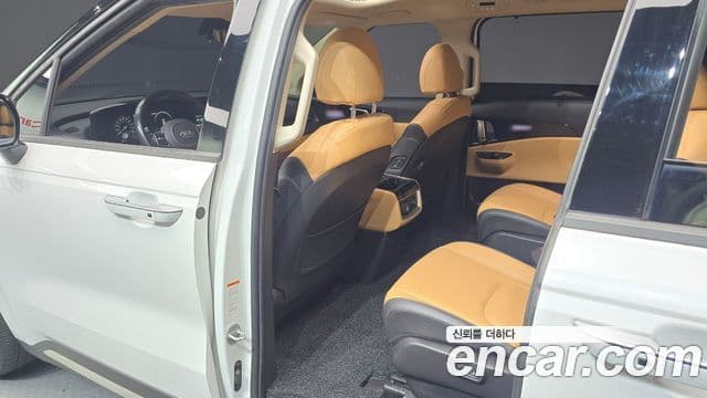Kia Carnival 4세대 Signature, 2021 11
