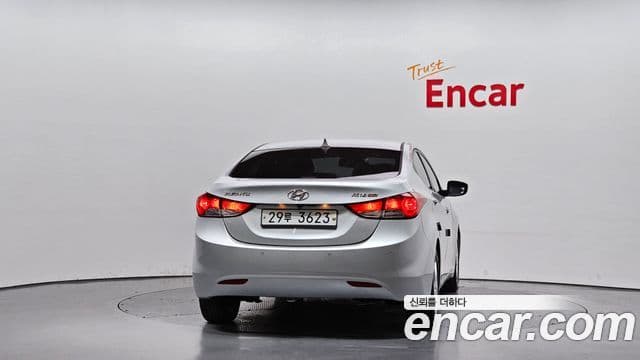 Hyundai Avante MD Premier, 2011 4