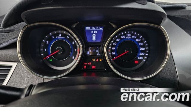 Hyundai Avante MD Premier, 2011 8