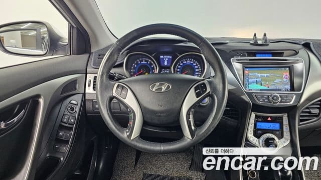 Hyundai Avante MD Premier, 2011 13