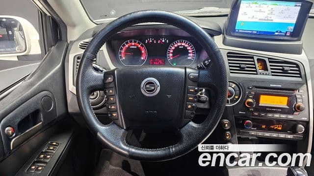 KG모빌리티(SsangYong) Korando Sport Vision, 2012 13