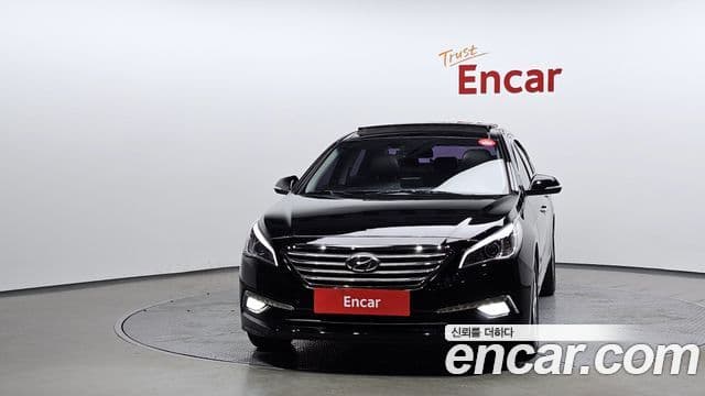 Hyundai LF Sonata Special, 2015 3