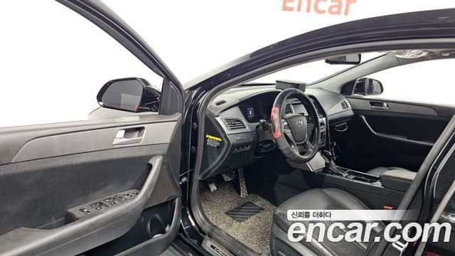 Hyundai LF Sonata Special, 2015 10