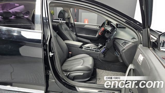 Hyundai LF Sonata Special, 2015 11