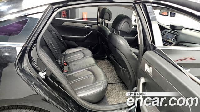 Hyundai LF Sonata Special, 2015 12