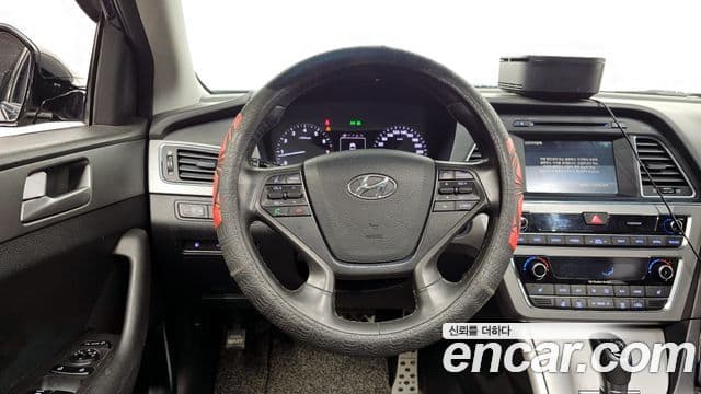 Hyundai LF Sonata Special, 2015 13