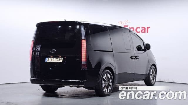 Hyundai Staria Inspiration, 2023 2