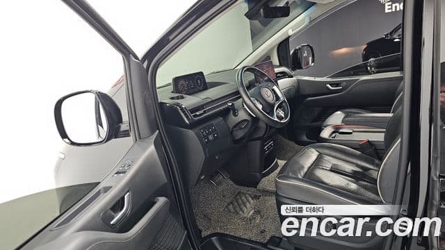 Hyundai Staria Inspiration, 2023 10