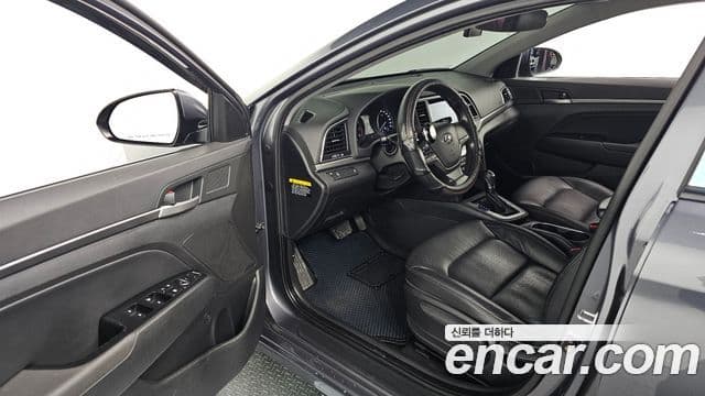 Hyundai Avante AD Special, 2017 11