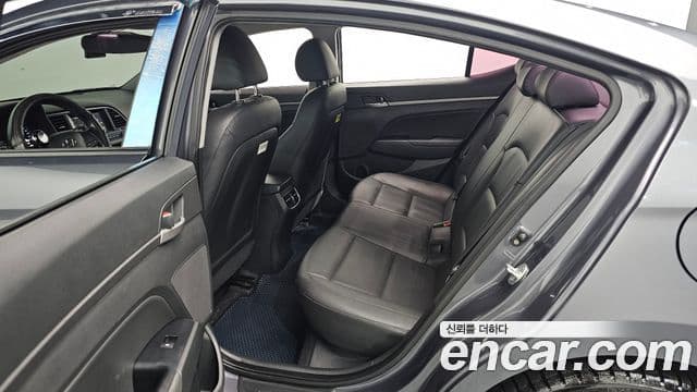 Hyundai Avante AD Special, 2017 12