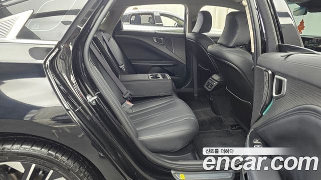 Kia The / новый New K8 гибрид Noblesse, 2025 12