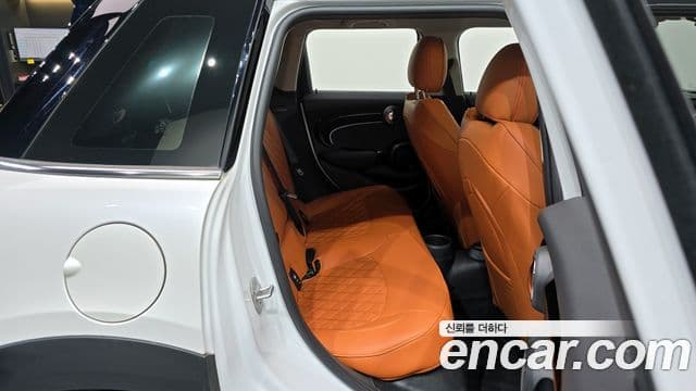 Mini Cooper 3세대, 2024 12