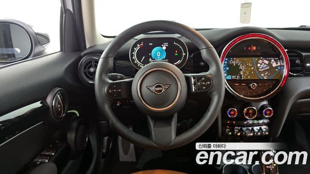 Mini Cooper 3세대, 2024 13