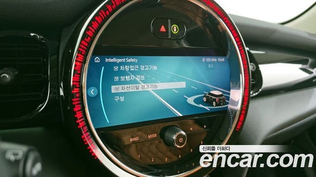 Mini Cooper 3세대, 2024 16