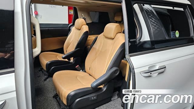 Kia Carnival 4세대 Signature, 2021 11