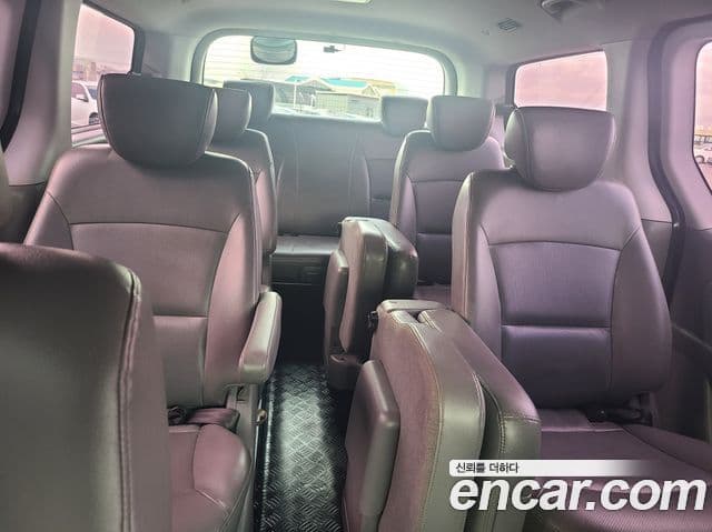 Hyundai Grand Starex CVX Premium, 2015 17