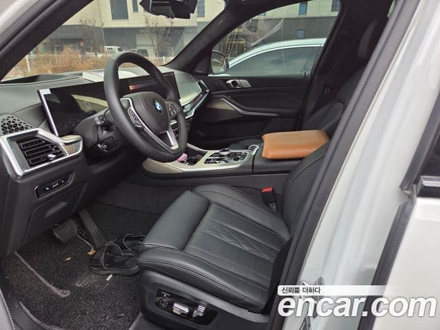 BMW X7 (G07) xDrive 40i Design Pure Excellence 7인승, 2025 8