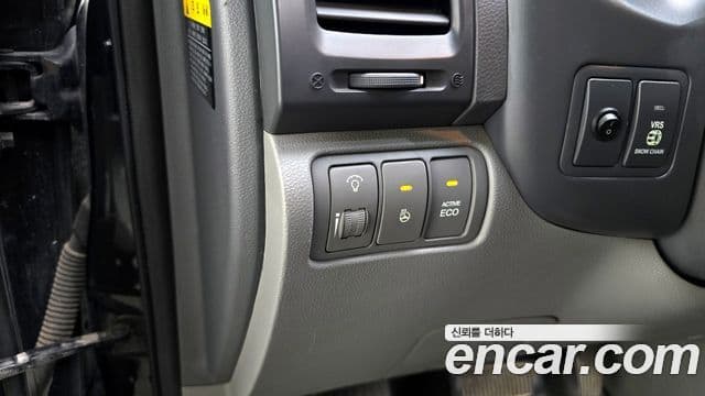 Kia Carnival R Premium, 2013 13