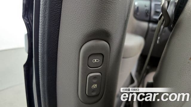 Kia Carnival R Premium, 2013 18