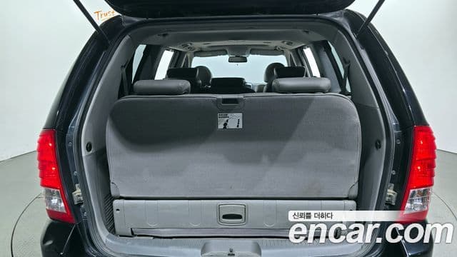 Kia Carnival R Premium, 2013 20