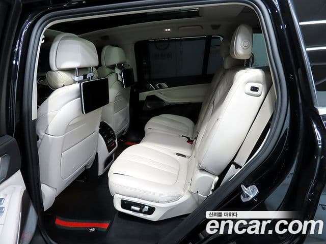 BMW X7 (G07) xDrive 40i Design Pure Excellence 7인승, 2021 18