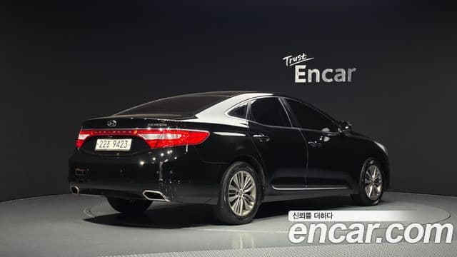 Hyundai Grandeur HG Modern, 2015 2