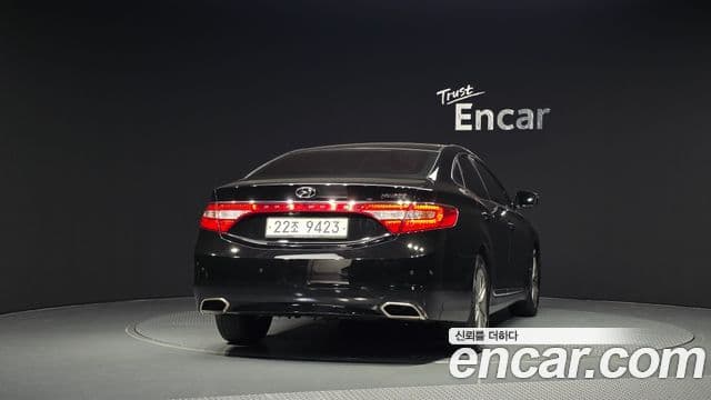 Hyundai Grandeur HG Modern, 2015 4