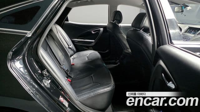 Hyundai Grandeur HG Modern, 2015 12