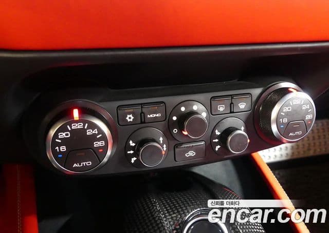 Ferrari 캘리포니아 T 3.9 V8, 2015 13