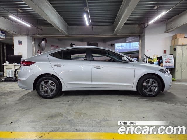 Hyundai Avante AD 1.6 GDI Smart, 2017 19