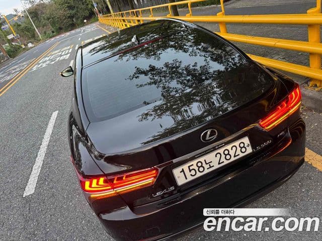 Lexus LS500 5세대 3.5 Luxury AWD, 2018 4