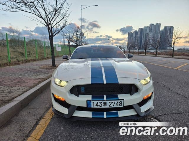 Ford Mustang Shelby GT350 купе, 2020 3