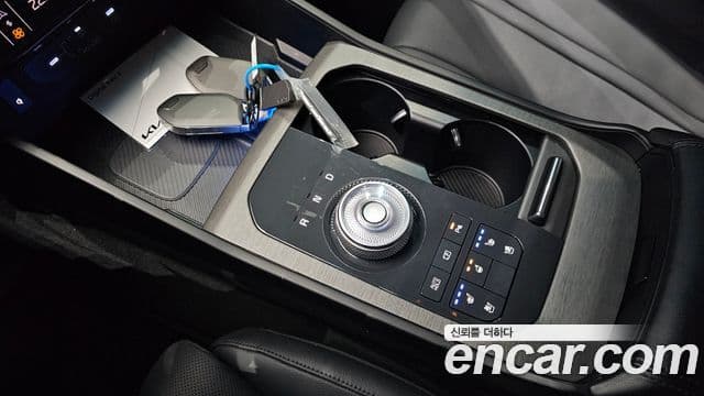 Kia The / новый New K8 гибрид Noblesse, 2025 9