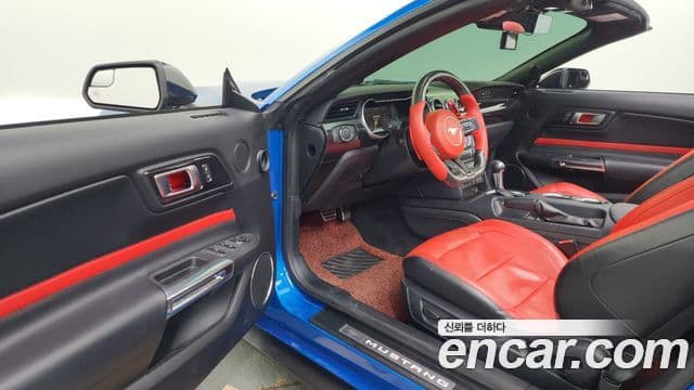 Ford Mustang GT кабриолет, 2020 10