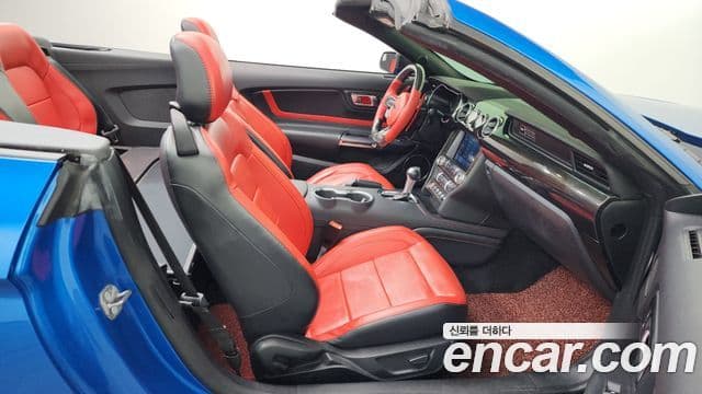 Ford Mustang GT кабриолет, 2020 11