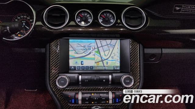 Ford Mustang GT кабриолет, 2020 14