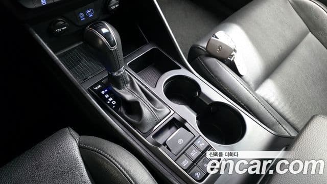 Hyundai All New Tucson Premium, 2017 9