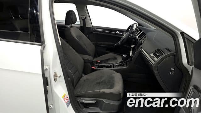 Volkswagen Гольф 7세대, 2016 11