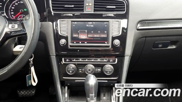 Volkswagen Гольф 7세대, 2016 14