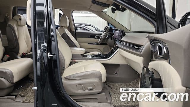 Kia Carnival 4세대 Signature, 2021 11