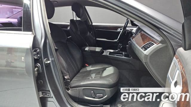 Hyundai Genesis DH Modern, 2015 11