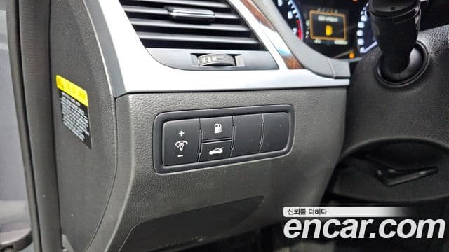 Hyundai Genesis DH Modern, 2015 18