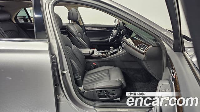 Genesis G90 Luxury, 2021 10