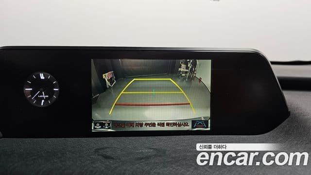 Lexus UX250h, 2019 15